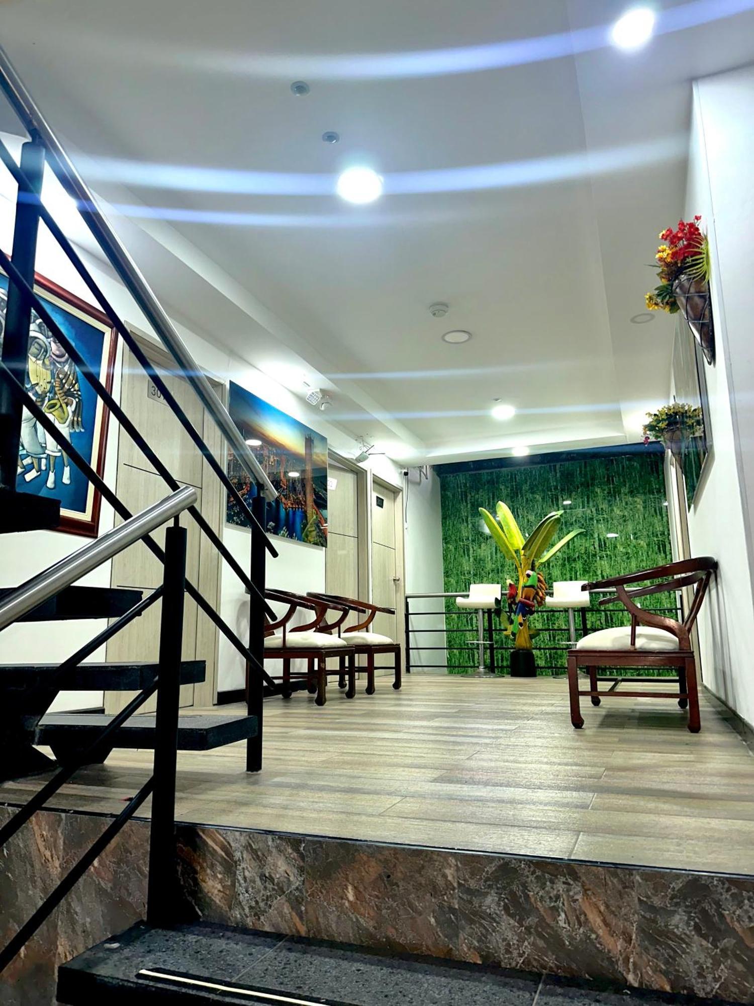 Hotel Los Maderos Cali Exterior photo